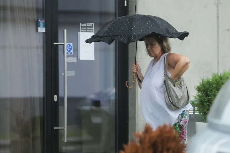 Ljetni pljusak rashladio Zagreb i smočio građane