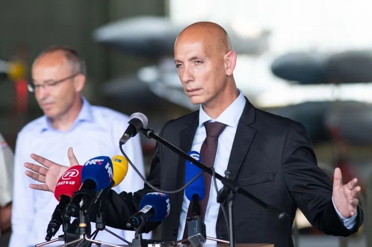 ODLIČNA VOJNA SURADNJA: Zajednički let hrvatskog i izraelskog pilota na avionu MiG-21