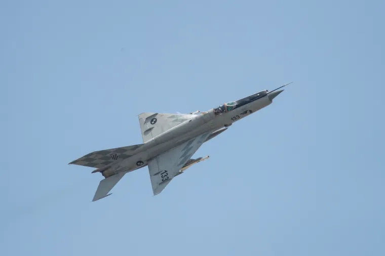 ODLIČNA VOJNA SURADNJA: Zajednički let hrvatskog i izraelskog pilota na avionu MiG-21