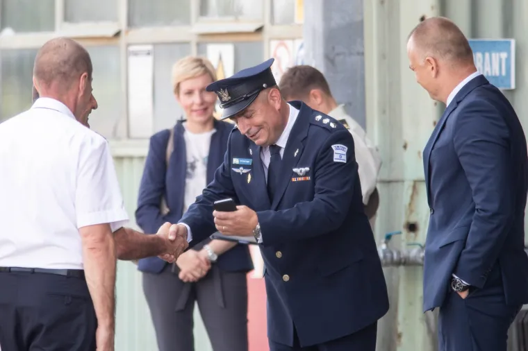 ODLIČNA VOJNA SURADNJA: Zajednički let hrvatskog i izraelskog pilota na avionu MiG-21