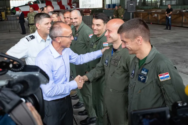 ODLIČNA VOJNA SURADNJA: Zajednički let hrvatskog i izraelskog pilota na avionu MiG-21