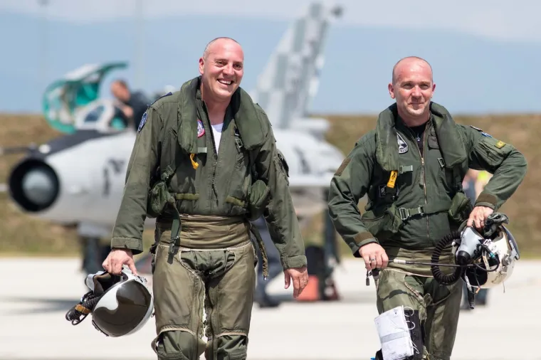 ODLIČNA VOJNA SURADNJA: Zajednički let hrvatskog i izraelskog pilota na avionu MiG-21