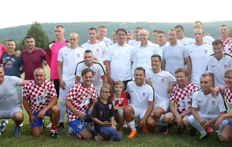 ZLATKO DALIĆ NA PROSLAVI OLUJE U KNINU: Tvorac povijesnog uspjeha i miljenik nacije zapalio mno&scaron;tvo