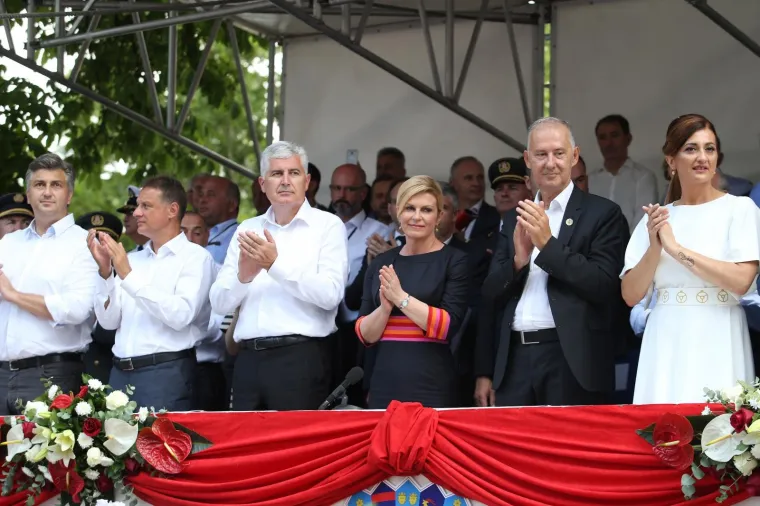 SVITA U SINJU: Čitav državni vrh zauzeo je svečanu ložu na ovogodišnjoj Sinjskoj alci