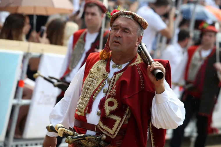 SVITA U SINJU: Čitav državni vrh zauzeo je svečanu ložu na ovogodišnjoj Sinjskoj alci