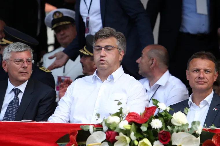 SVITA U SINJU: Čitav državni vrh zauzeo je svečanu ložu na ovogodi&scaron;njoj Sinjskoj alci