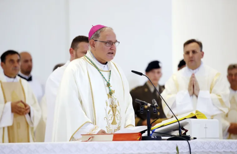 Misa za Domovinu održala se u crkvi Gospe Velikog Hrvatskog Krsnog Zavjeta u Kninu