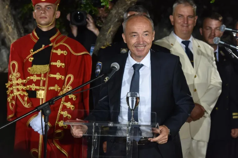 Predsjednica odlikovala generale Antu Gotovinu i Mladena Markača