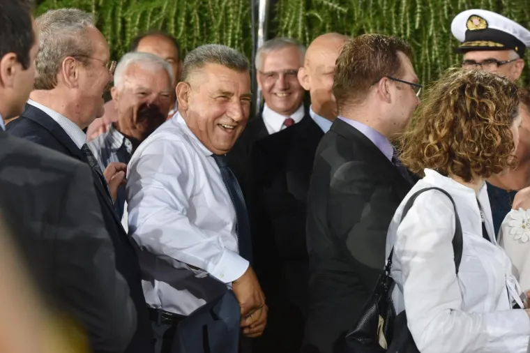 Predsjednica odlikovala generale Antu Gotovinu i Mladena Markača