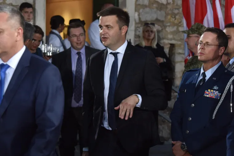 Predsjednica odlikovala generale Antu Gotovinu i Mladena Markača