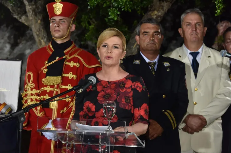 Predsjednica odlikovala generale Antu Gotovinu i Mladena Markača