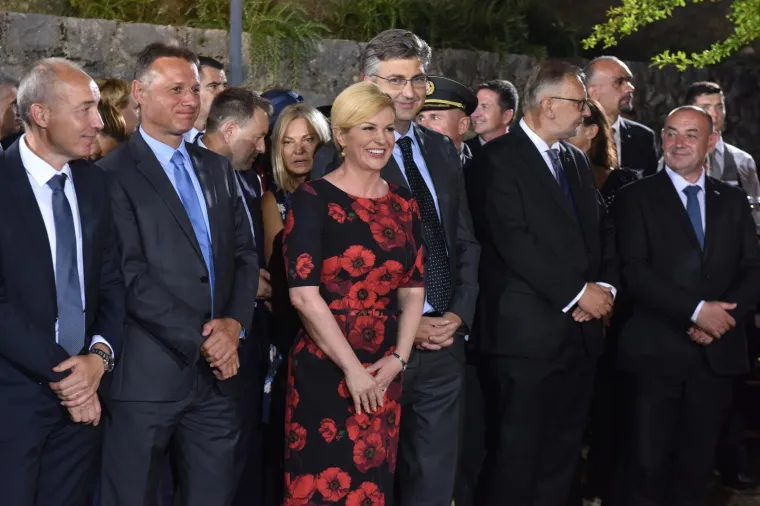 Predsjednica odlikovala generale Antu Gotovinu i Mladena Markača