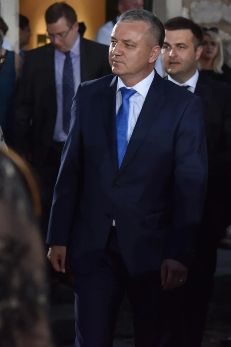 Predsjednica odlikovala generale Antu Gotovinu i Mladena Markača