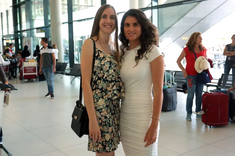 ZLATNA BRAĆA VRATILA SE U DOMOVINU: Sinkoviće dočekale bolje polovice, rodbina i prijatelji