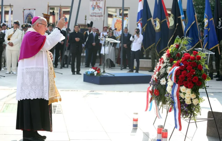 23. GODI&Scaron;NJICA OLUJE: Pogledajte kako je to danas izgledalo u Kninu