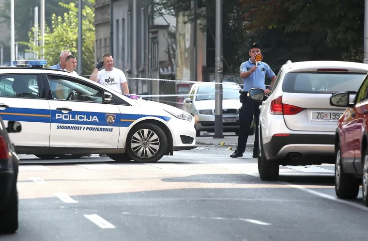 Policijski očevid u Adžijinoj ulici gdje je do&scaron;lo do eksplozije