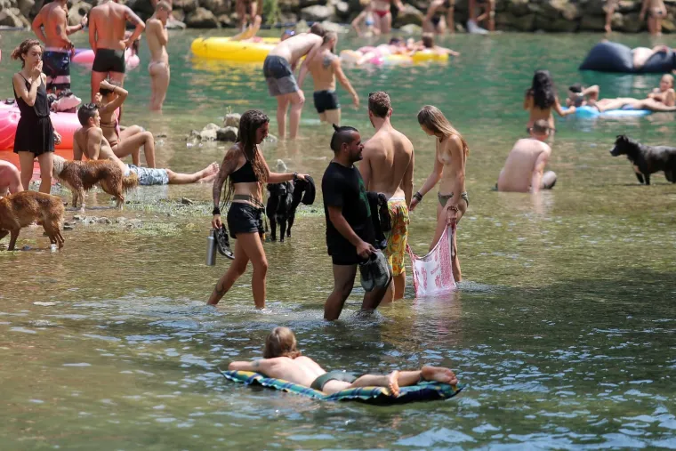 ZAVIRITE NA NAJOTKAČENIJI FESTIVAL U HRVATSKOJ: Tisuće mladih iz cijelog svijeta uživa u netaknutoj prirodi i psihodeličnoj glazbi