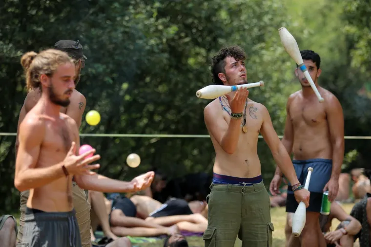 ZAVIRITE NA NAJOTKAČENIJI FESTIVAL U HRVATSKOJ: Tisuće mladih iz cijelog svijeta uživa u netaknutoj prirodi i psihodeličnoj glazbi