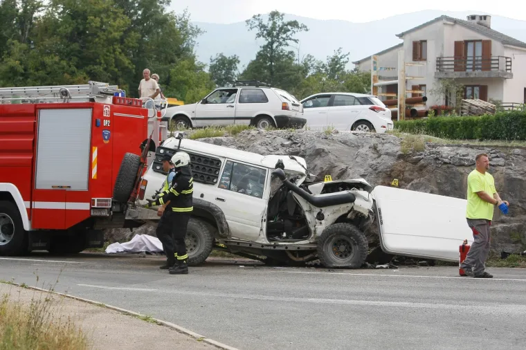 TRAGEDIJA KOD RIJEKE: Terenskim vozilom se zabio u stijenu i poginuo na mjestu nesreće