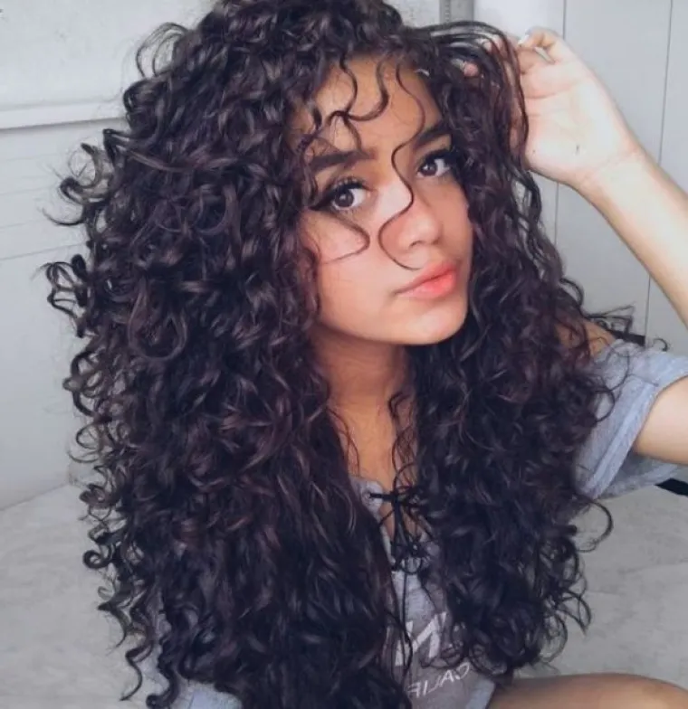 TOLIKO SEKSI DA IM I KOSA IMA OBLINE: Jedva dočekale ljeto da mogu barem odjeću skinuti