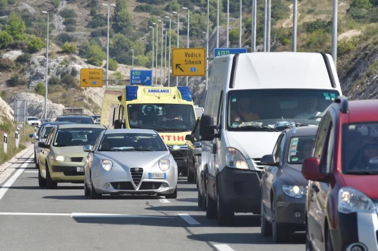 Gužva kod &Scaron;ibenika