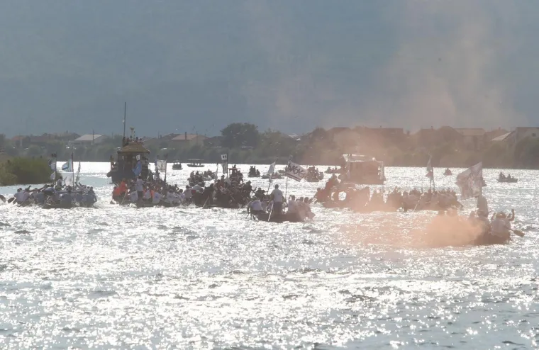 21. Maraton lađa održava se na rijeci Neretvi