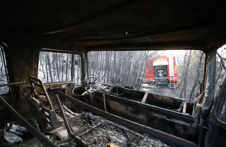 Vatrogasci probdjeli cijelu noć na požari&scaron;tu kod Lokve Rogoznice
