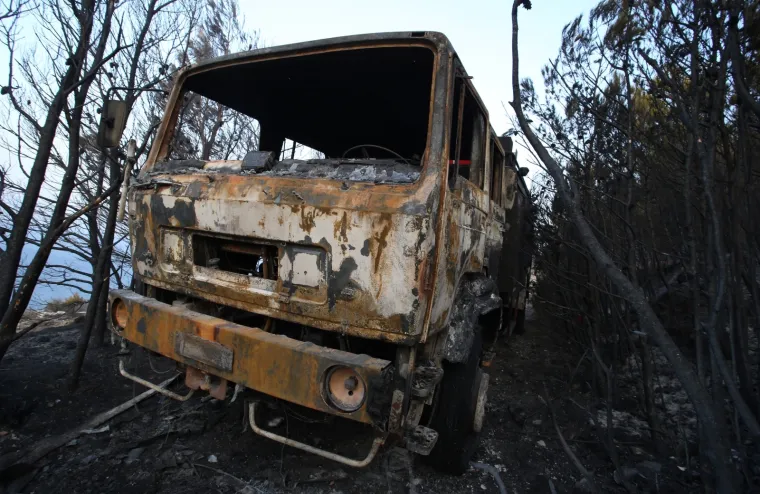 Vatrogasci probdjeli cijelu noć na požari&scaron;tu kod Lokve Rogoznice
