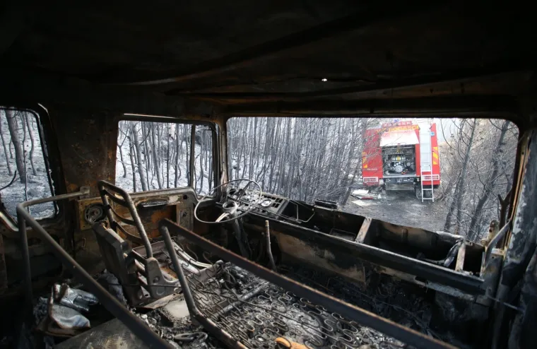 Vatrogasci probdjeli cijelu noć na požari&scaron;tu kod Lokve Rogoznice