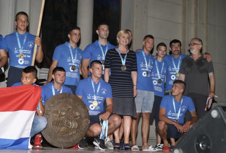 Predsjednica uručila &scaron;tit Kneza Domagoja pobjedničkoj ekipi Stabline