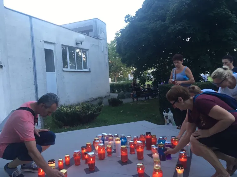 'Koliko ko&scaron;ta jedan život?' Pred poglavarstvom u Zapre&scaron;iću okupilo se oko 200-tinjak ljudi