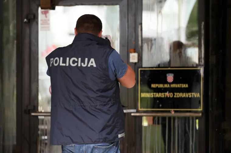 KUJUNDŽIĆEVO MINISTARSTVO ZASULI JAJIMA: 'Koliko vrijedi jedan život u Hrvatskoj?'