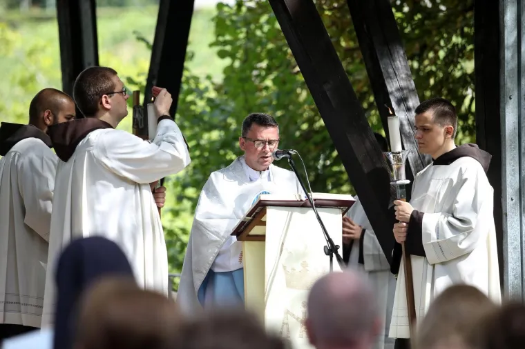 Brojni vjernici u Remetama tradicionalno obilježavaju blagdan Velike Gospe
