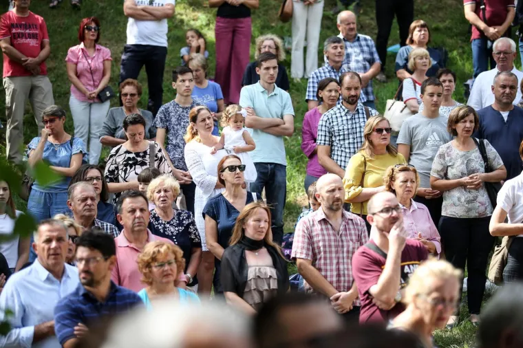 Brojni vjernici u Remetama tradicionalno obilježavaju blagdan Velike Gospe