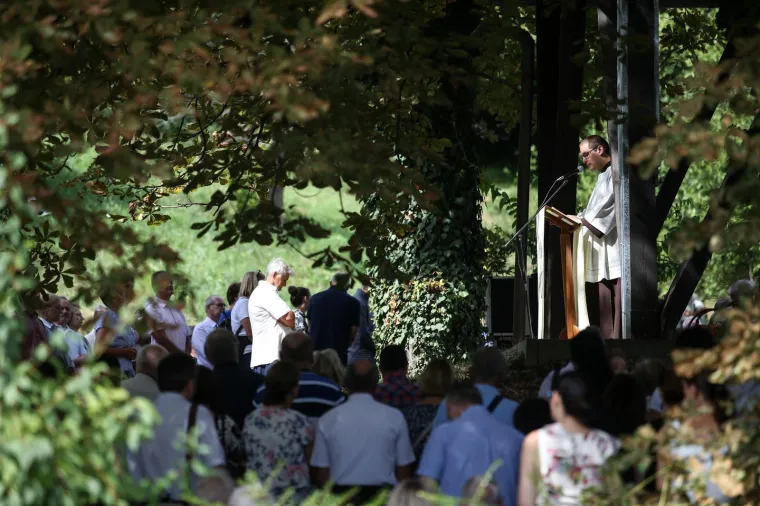 Brojni vjernici u Remetama tradicionalno obilježavaju blagdan Velike Gospe