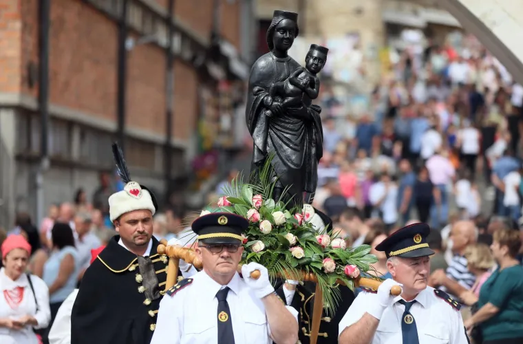 Tisuće vjernika okupile su se na proslavi blagdana Velike Gospe u Mariji Bistrici