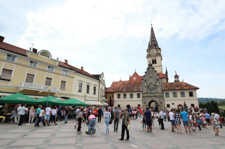 Tisuće vjernika okupile su se na proslavi blagdana Velike Gospe u Mariji Bistrici