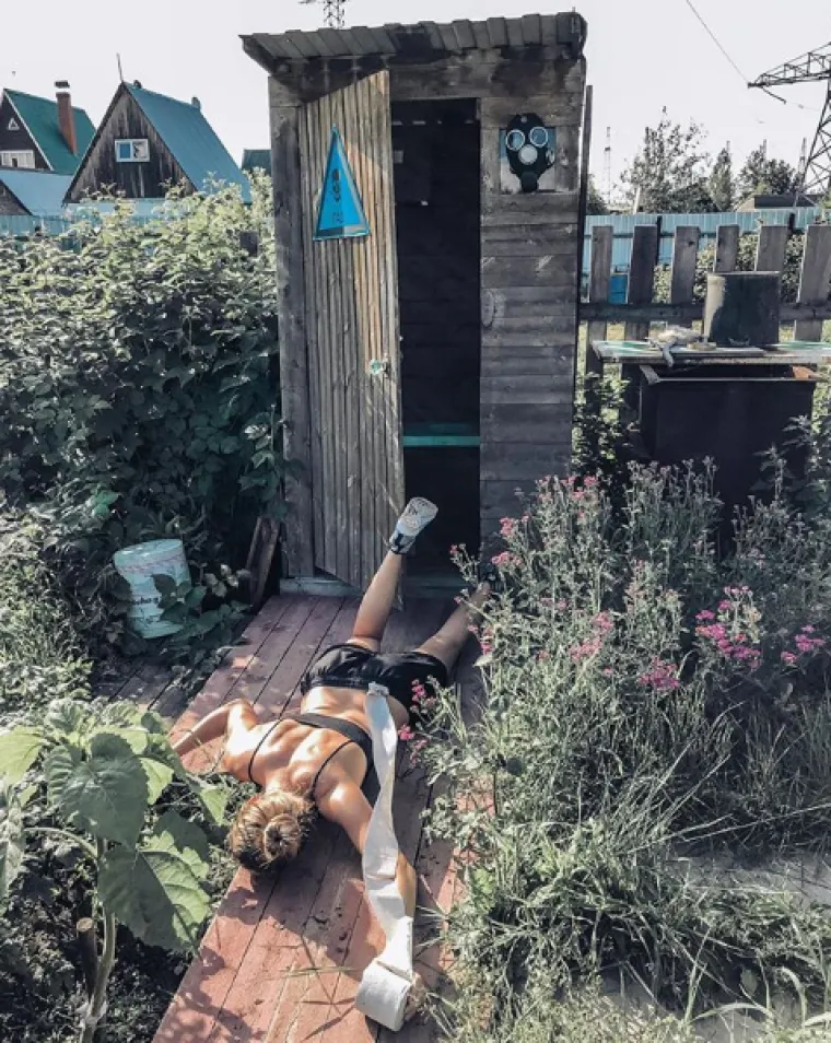 Rusi pokrenuli novi Instagram trend: Milijuna&scaron;i na veliko padaju iz  privatnih aviona i jahti