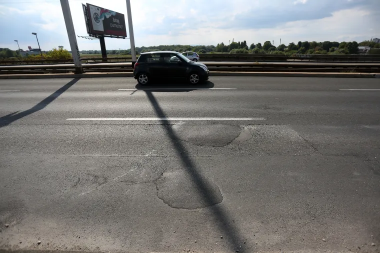 FOTO Ovo ba&scaron; nije dobro: Pogledajte kako izgleda Jadranski most u Zagrebu
