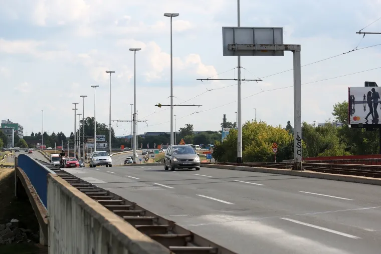 [FOTO] OVO TREBA SANIRATI PRIJE NEGO SE ZAGREBU DOGODI ŠTO I GENOVI: Pogledajte u kakvom je stanju Jadranski most
