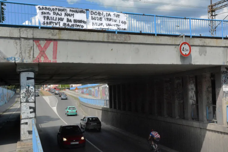 FOTO Ne&scaron;to je sigurno zgrije&scaron;io: Slavonac romantičnom gestom poku&scaron;ava vratiti djevojku