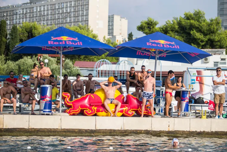 Ekipa Zale &Scaron;ampion je 4. finalist Red Bull Sidruna