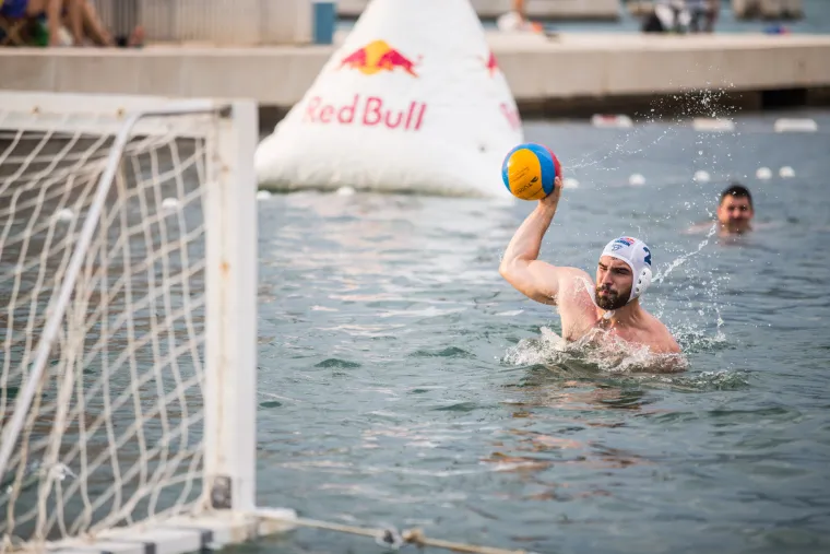 Ekipa Zale &Scaron;ampion je 4. finalist Red Bull Sidruna