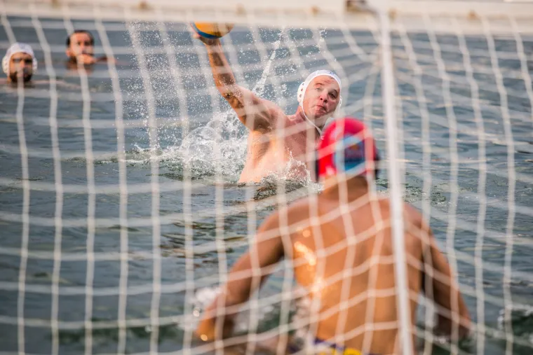 Ekipa Zale &Scaron;ampion je 4. finalist Red Bull Sidruna