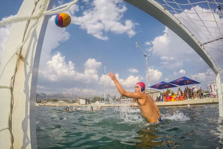 Ekipa Zale &Scaron;ampion je 4. finalist Red Bull Sidruna