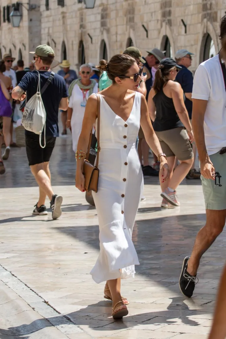 Top ili flop? Pogledajte modne kombinacije na uvijek atraktivnom Stradunu