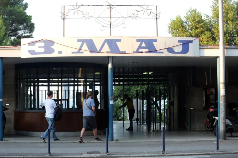 Radnici brodogradili&scaron;ta 3. maj u &scaron;trajku