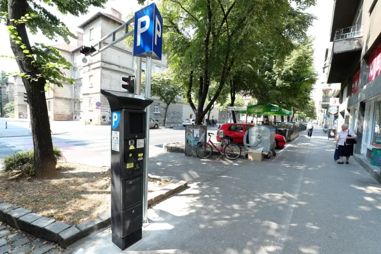 Kakav gaf: Hvale se novim aparatima za parking, a izgleda da im pravopis nije jača strana