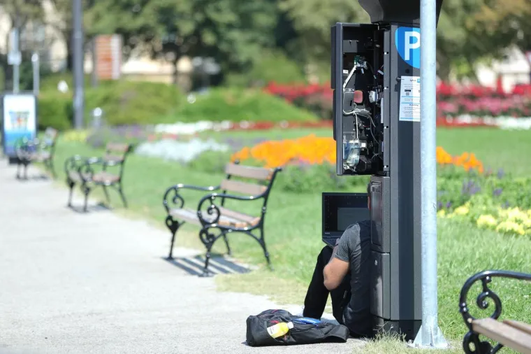 Kakav gaf: Hvale se novim aparatima za parking, a izgleda da im pravopis nije jača strana