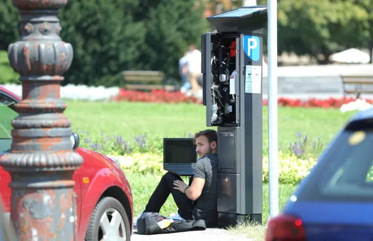Parkiranje u Zagrebu moći će se plaćati kreditnim karticama